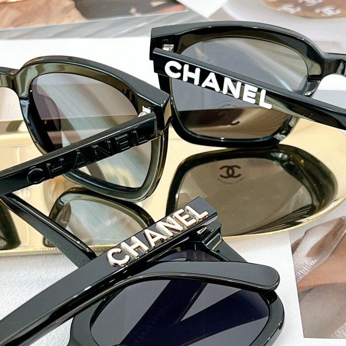 Chanel Sunglasses SCH5421