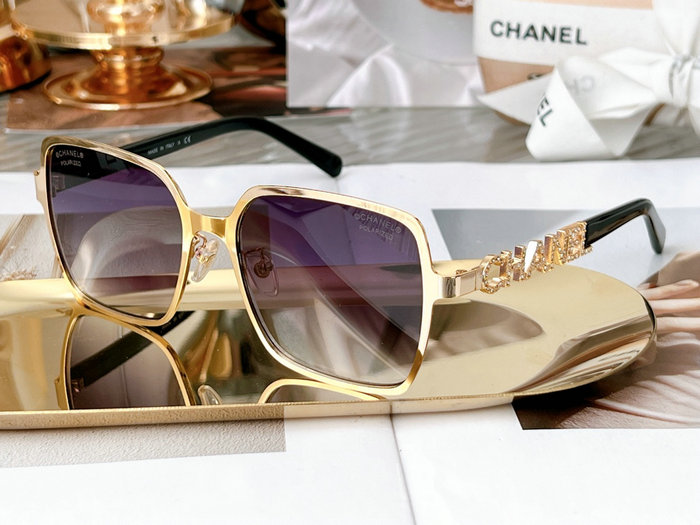 Chanel Sunglasses SCH5432