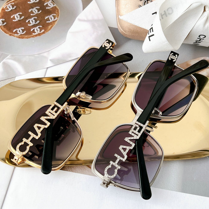 Chanel Sunglasses SCH5432