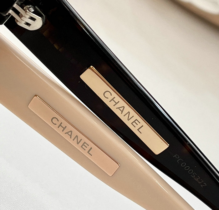 Chanel Sunglasses SCH6054