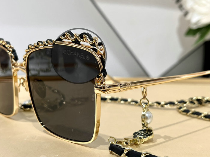 Chanel Sunglasses SCH9660