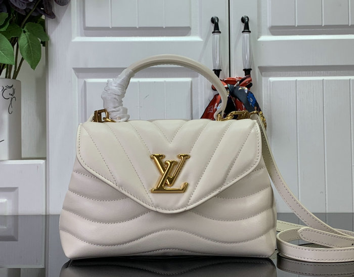 Louis Vuitton Hold Me White M21720