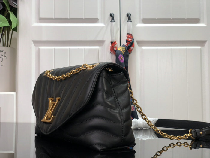 Louis Vuitton New Wave Chain Bag MM Black M58552