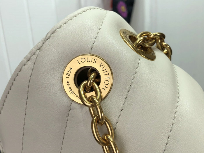 Louis Vuitton New Wave Chain Bag MM White M58552