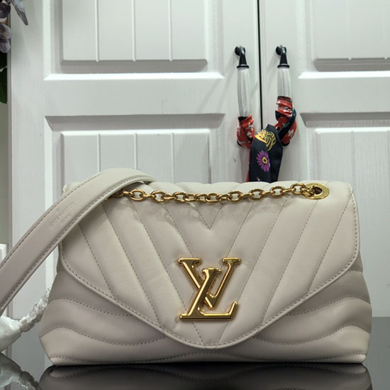 Louis Vuitton New Wave Chain Bag MM White M58552