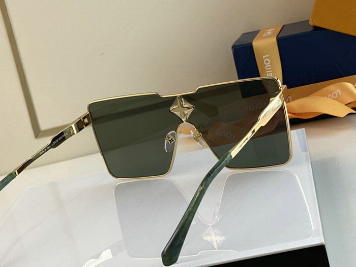 Louis Vuitton Sunglasses SZ1700U