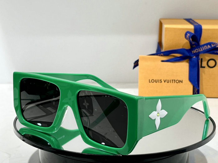 Louis Vuitton Sunglasses SZ2615W