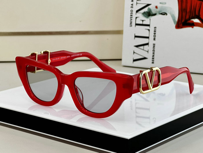 Valentino Sunglasses S103E