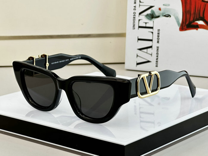 Valentino Sunglasses S103E