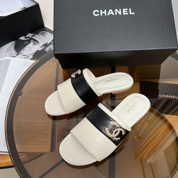 Chanel Slippers CS03172