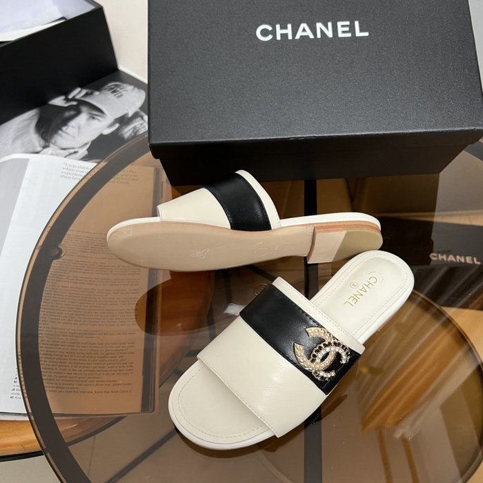 Chanel Slippers CS03172