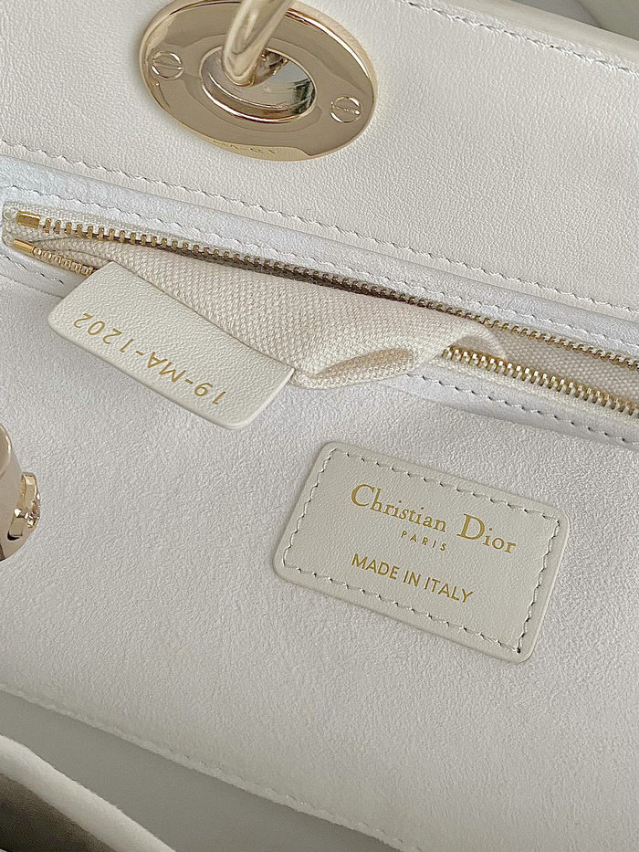 Dior Lady Handbag White D7501