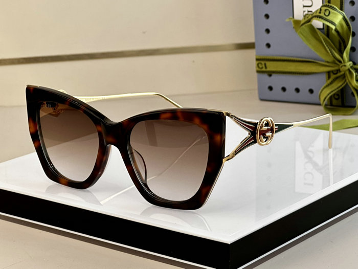 Gucci Sunglasses S0988