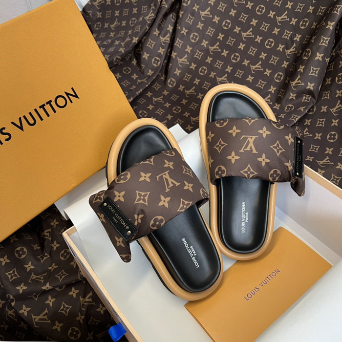 Louis Vuitton Slippers LS03174