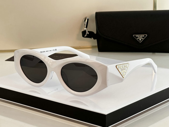 Prada Sunglasses SSPR20