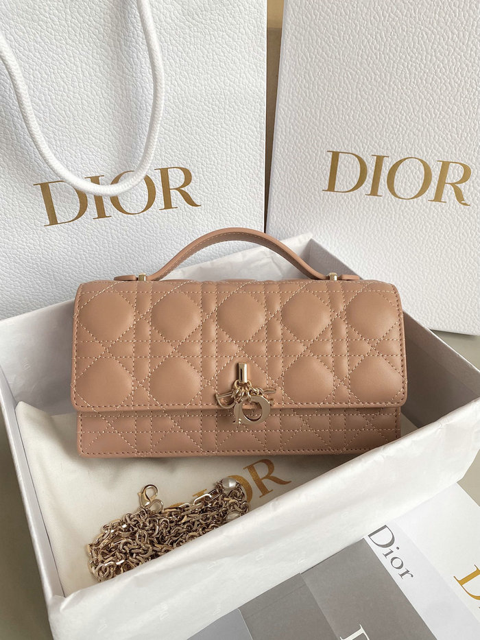 Mini Miss Dior Bag Pink D3370