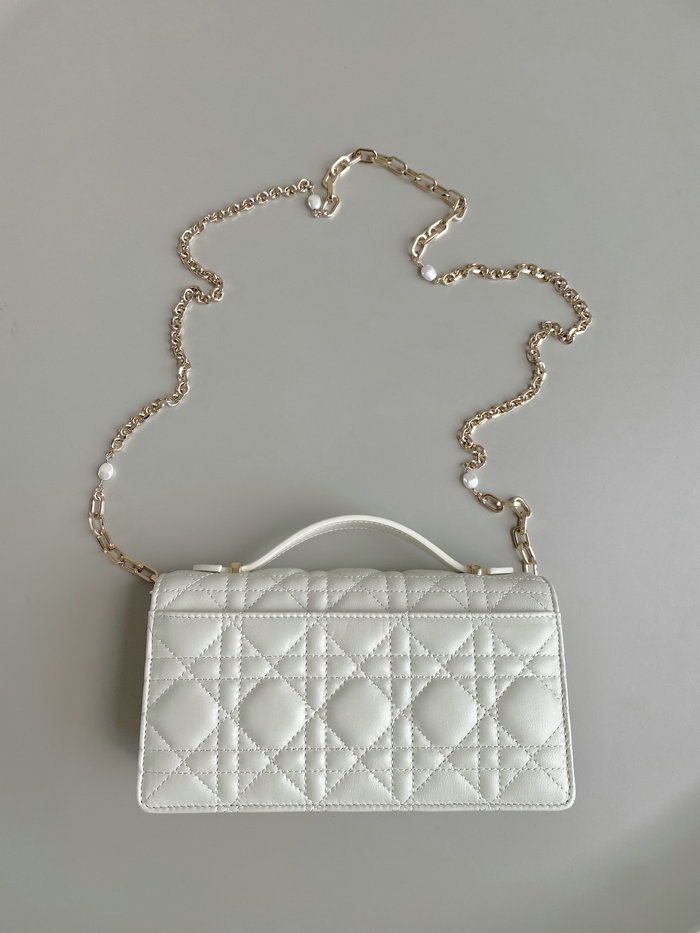 Mini Miss Dior Bag White D3370