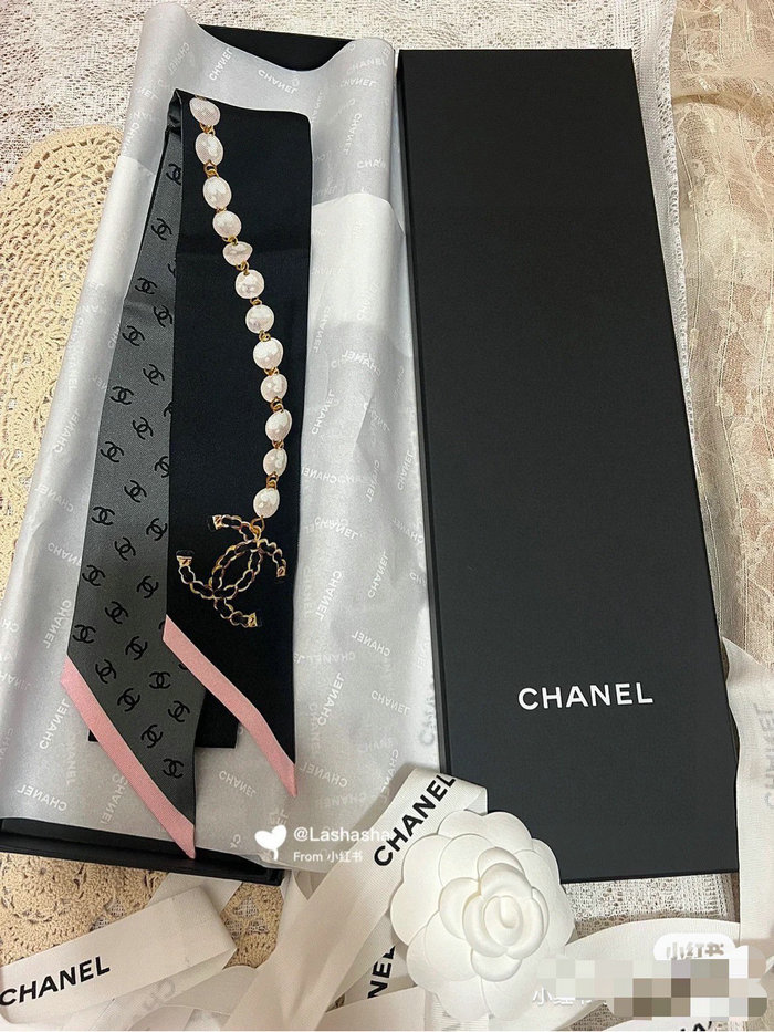 Chanel Bandeau CB12