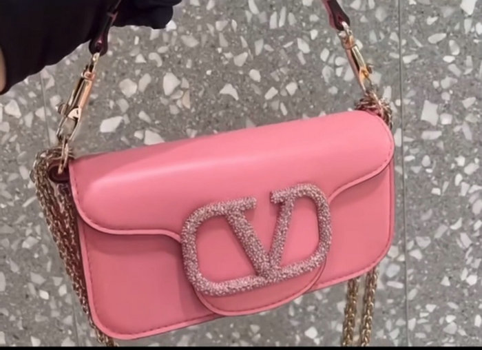 Valentino Garavani small Loco shoulder bag Pink V5031