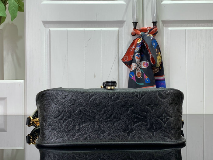 Louis Vuitton Diane Black M46386