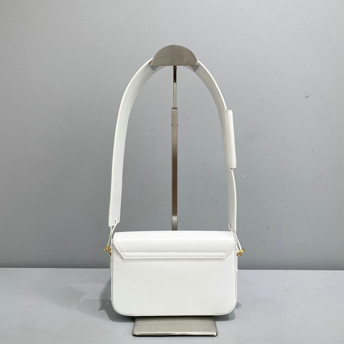 Jacquemus Le Carinu Logo-plaque Shoulder Bag White J2038