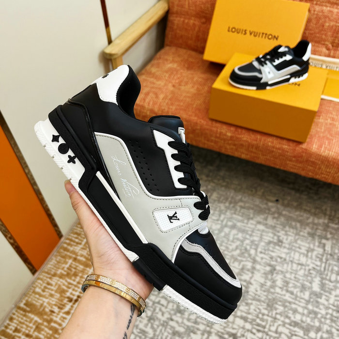 Louis Vuitton Sneakers LS04086