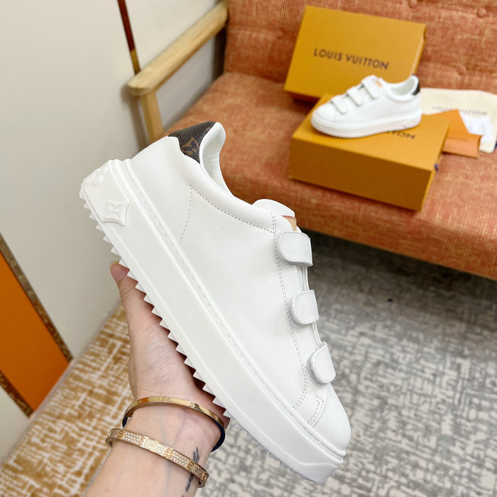 Louis Vuitton Sneakers LS04100