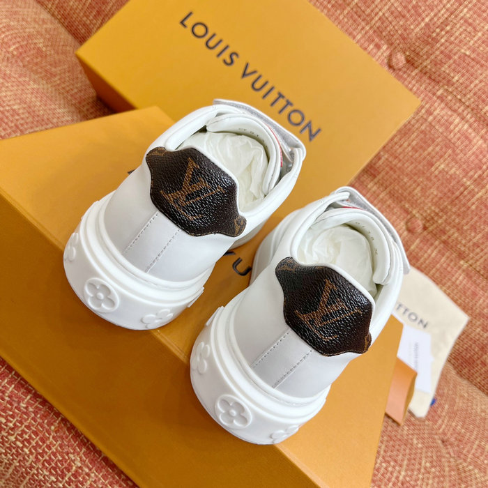 Louis Vuitton Sneakers LS04100