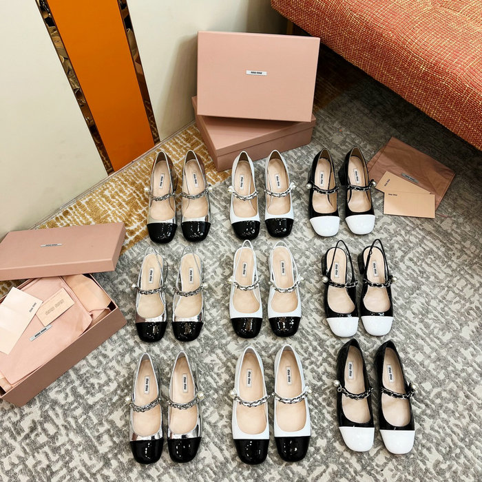 Miu Miu Pumps MS04062