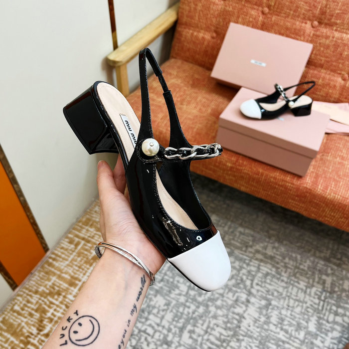 Miu Miu Pumps MS04062