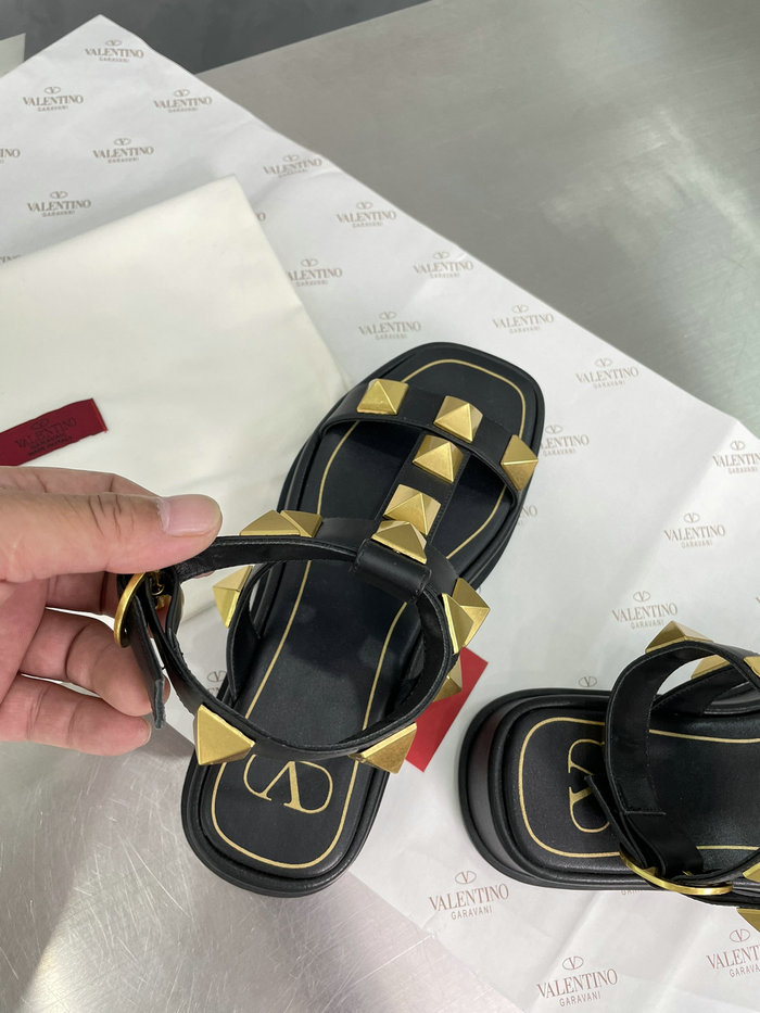 Valentino Sandals VS04105