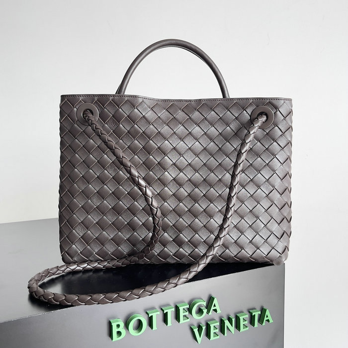 Bottega Veneta Medium Andiamo Tote Bag Coffee B743572