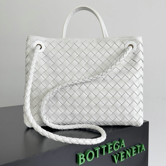 Bottega Veneta Medium Andiamo Tote Bag White B743572