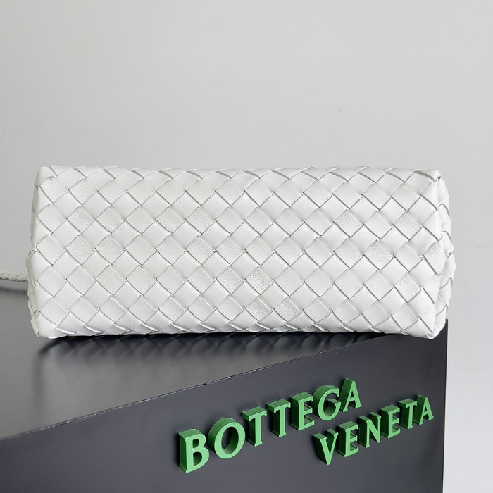 Bottega Veneta Medium Andiamo Tote Bag White B743572