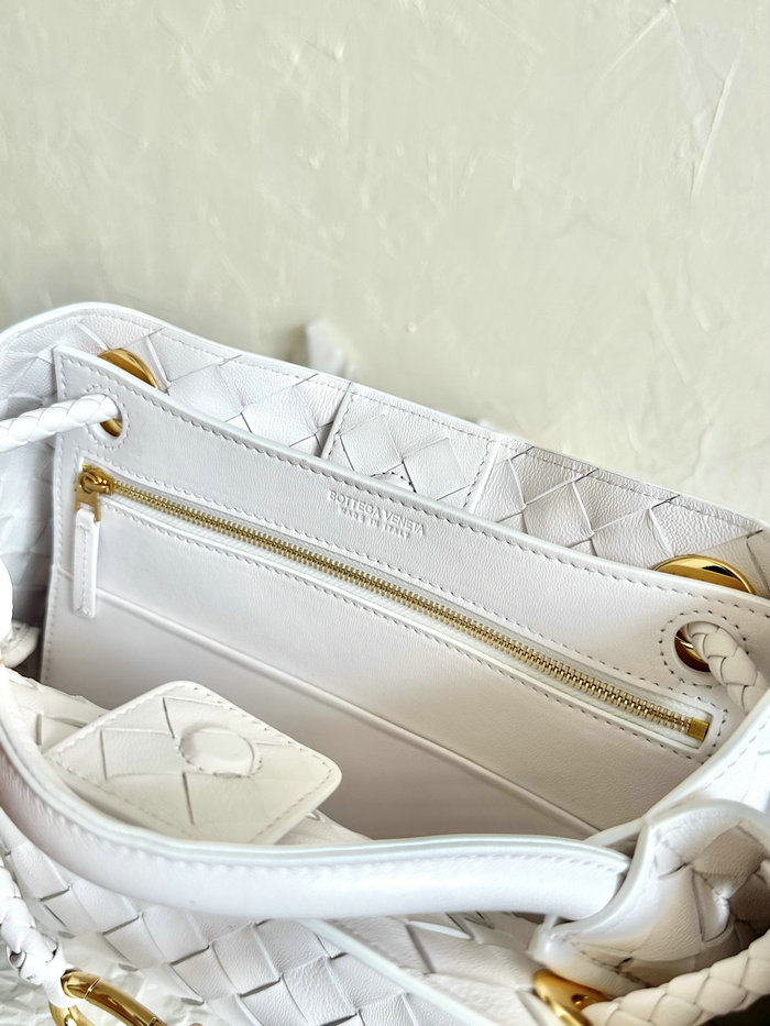 Bottega Veneta Small Andiamo Tote Bag White B74356