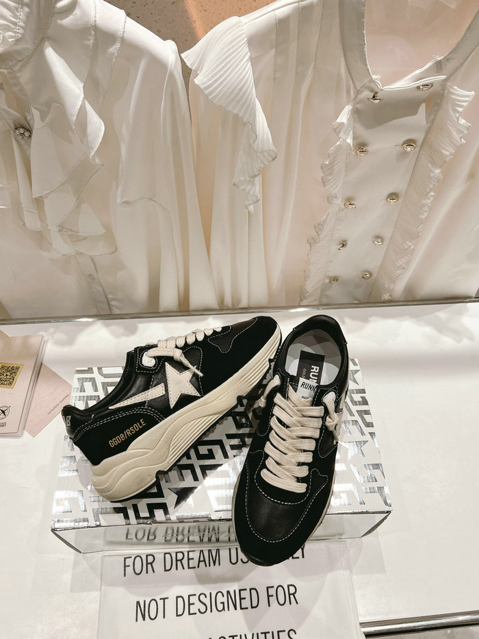 Golden Goose Sneakers SHG042101