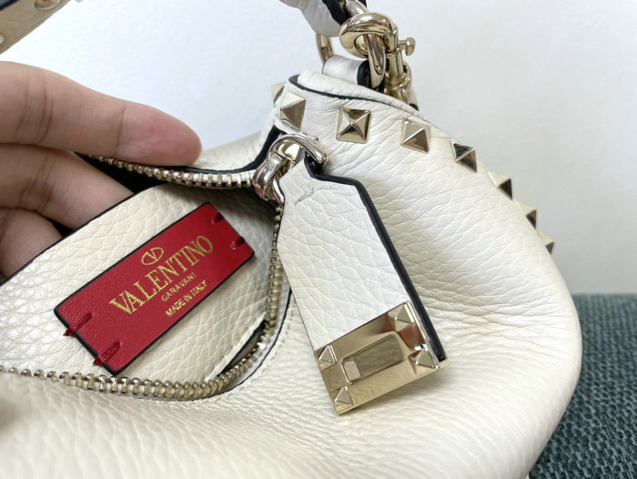 Valentino Garavani Rockstud Leather Shoulder Bag White V5500