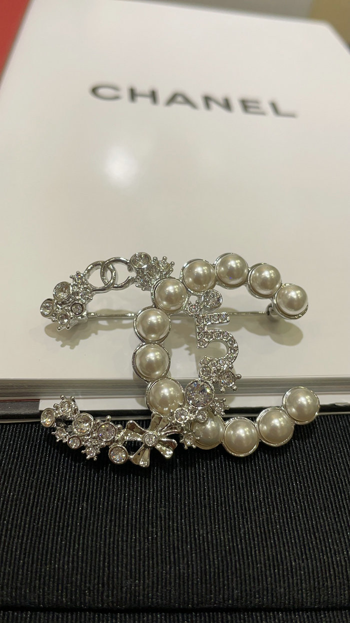 Chanel Brooch CR15