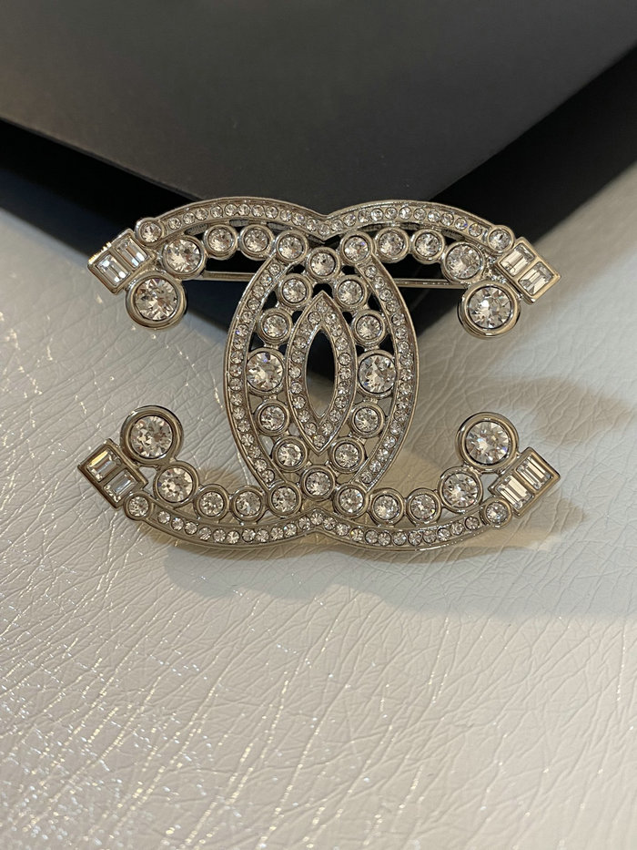 Chanel Brooch CR16