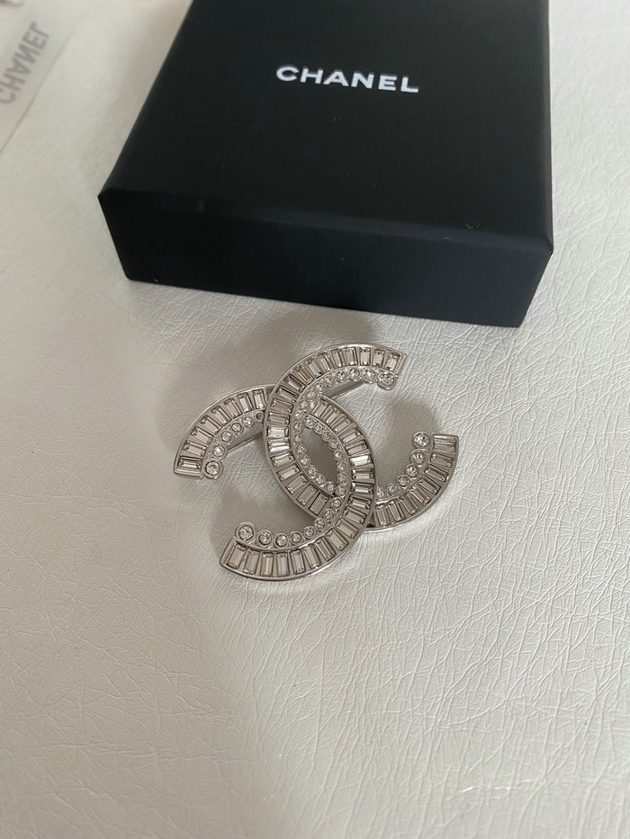 Chanel Brooch CR17