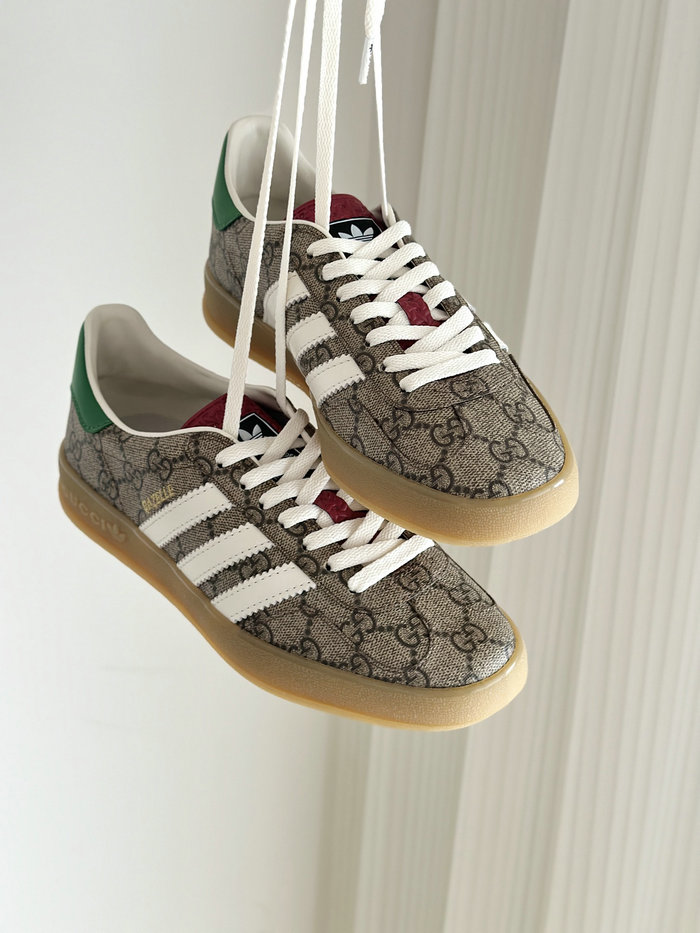 Gucci Sneakers SNG042701