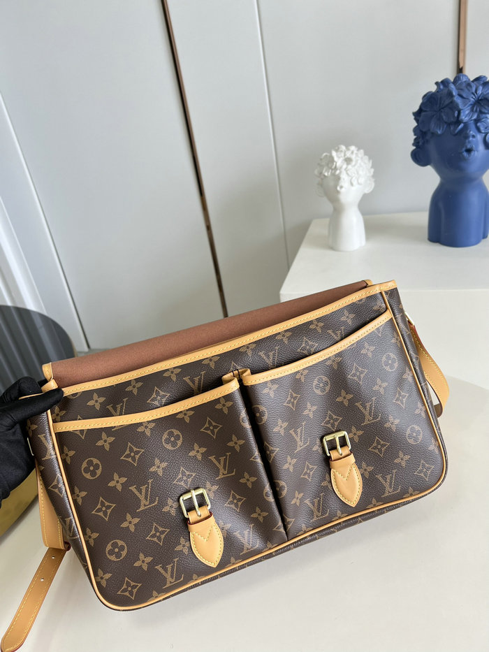 Louis Vuitton Gibeciere GM M51273