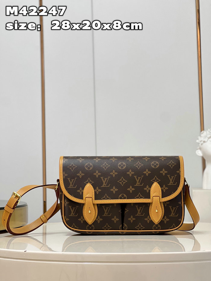 Louis Vuitton Gibeciere MM M42247