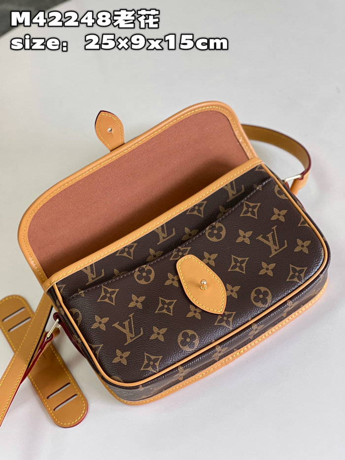 Louis Vuitton Gibeciere PM M42248