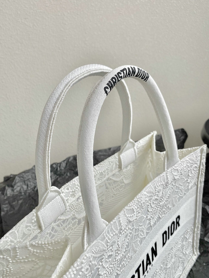 Medium Dior Or Dior Book Tote White M1296