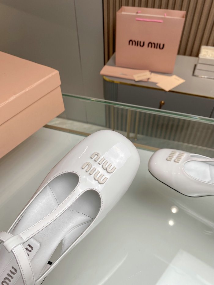 Miu Miu Pumps SNM050503