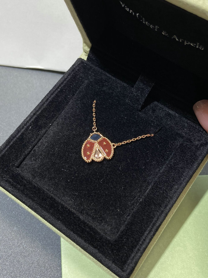 Van Cleef & Arpels Necklace VN13