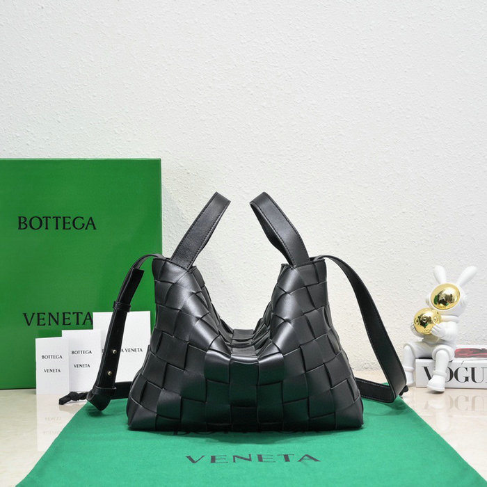 Bottega Veneta Bowling Cassette Bag Black B730327