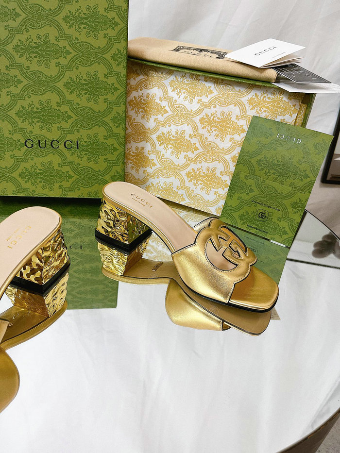 Gucci Cut Leather Interlocking G Sandals Gold SNG051401