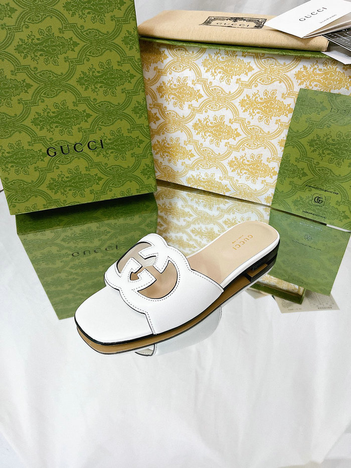 Gucci Cut Leather Interlocking G Sandals White SNG051402